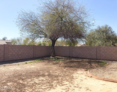 16023 W Williams Street - Photo Thumbnail 12
