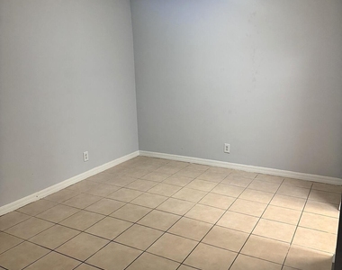 2800 Nw 55th Avenue - Photo Thumbnail 7