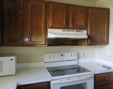 37 Vista Gardens Trail - Photo Thumbnail 2