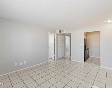 1333 W 5th Street - Photo Thumbnail 2