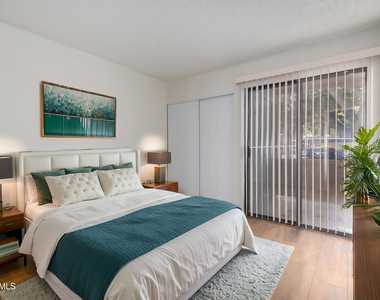 3535 W Tierra Buena Lane - Photo Thumbnail 1