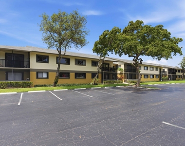 545 Trace Circle - Photo Thumbnail 20