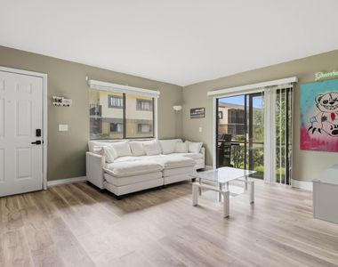545 Trace Circle - Photo Thumbnail 8