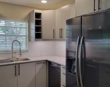 14339 Canalview Drive - Photo Thumbnail 6