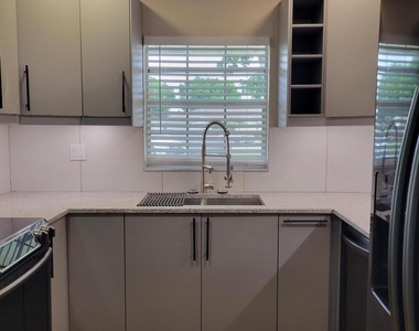 14339 Canalview Drive - Photo Thumbnail 4