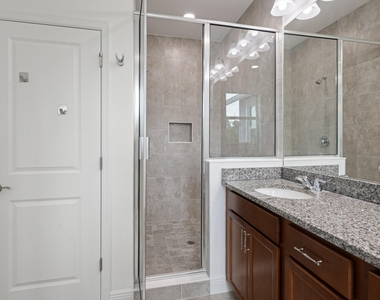 4574 Longwood Lake Square - Photo Thumbnail 17