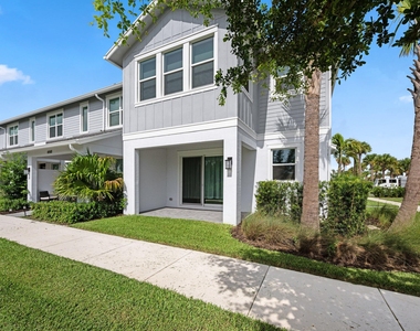 4574 Longwood Lake Square - Photo Thumbnail 28