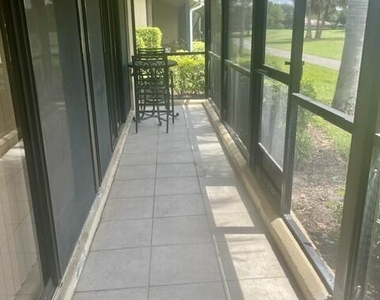 225 Old Meadow Way - Photo Thumbnail 15