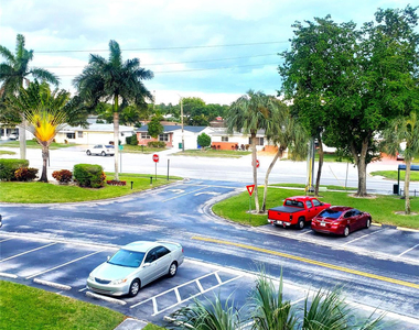 7897 Golf Circle Drive - Photo Thumbnail 8