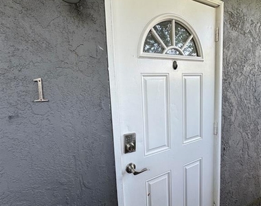 1132 Nw 4th Avenue - Photo Thumbnail 6