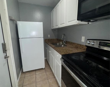 1132 Nw 4th Avenue - Photo Thumbnail 1