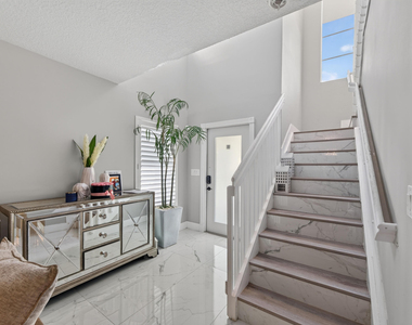 6544 Adriatic Way - Photo Thumbnail 20