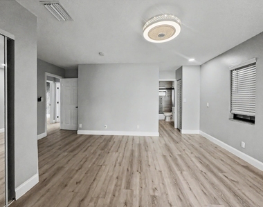 378 Nw 2nd Way - Photo Thumbnail 6
