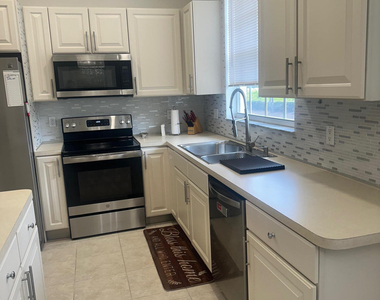 8133 Mulligan Circle - Photo Thumbnail 3