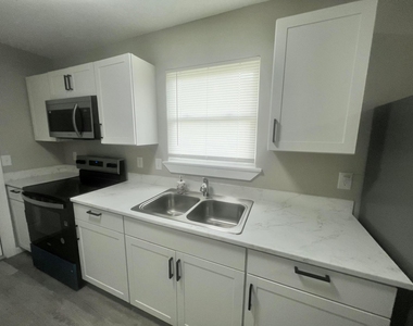 46 Sedgwick Trail - Photo Thumbnail 6