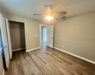 46 Sedgwick Trail - Photo Thumbnail 12