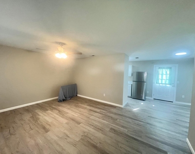 46 Sedgwick Trail - Photo Thumbnail 2