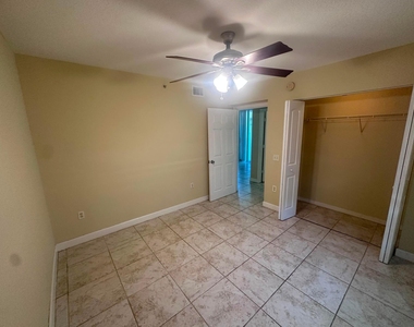 201 Villa Circle - Photo Thumbnail 28