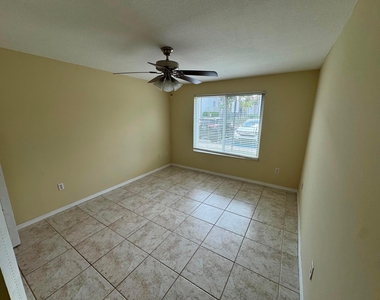 201 Villa Circle - Photo Thumbnail 19