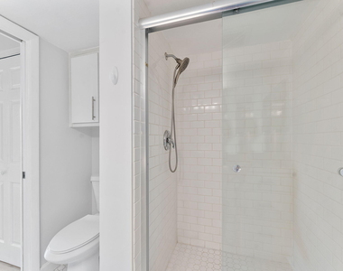20 Royal Palm Way - Photo Thumbnail 16