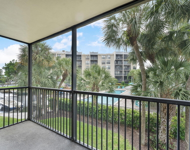 20 Royal Palm Way - Photo Thumbnail 2