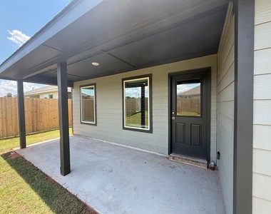 2932 Firefly Drive - Photo Thumbnail 16