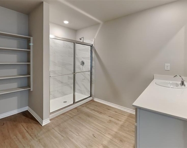 2932 Firefly Drive - Photo Thumbnail 9