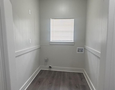 1726 Nw 38th Street - Photo Thumbnail 10