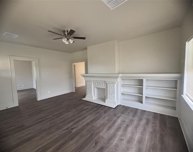 1726 Nw 38th Street - Photo Thumbnail 1