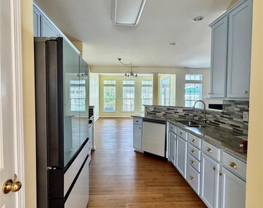 255 Horizon Circle - Photo Thumbnail 5