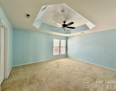 255 Horizon Circle - Photo Thumbnail 11