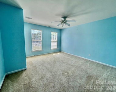 255 Horizon Circle - Photo Thumbnail 21