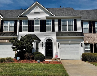 255 Horizon Circle - Photo Thumbnail 1