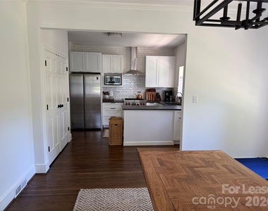 701 Berkeley Avenue - Photo Thumbnail 4
