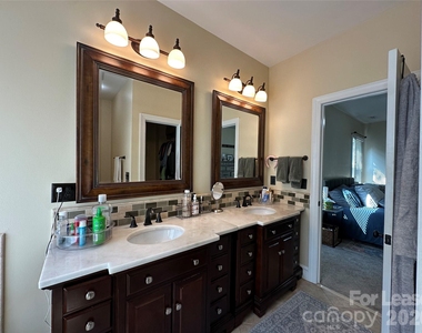 819 Stargard Court - Photo Thumbnail 22