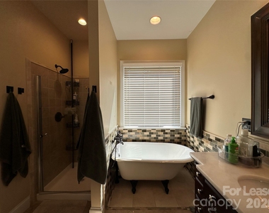 819 Stargard Court - Photo Thumbnail 23