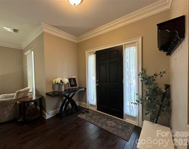 819 Stargard Court - Photo Thumbnail 1