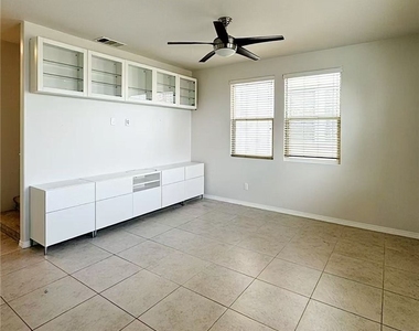 552 Calle Estrella - Photo Thumbnail 1