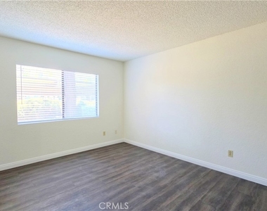 22886 Hilton Head Drive - Photo Thumbnail 6