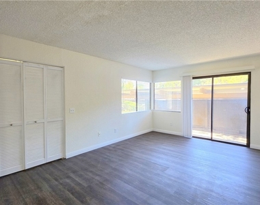 22886 Hilton Head Drive - Photo Thumbnail 1