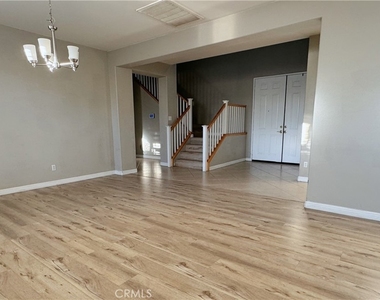 5779 Cairo Court - Photo Thumbnail 3