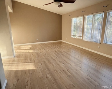 5779 Cairo Court - Photo Thumbnail 10