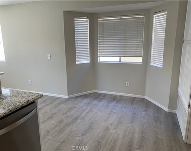 23692 Cork Oak - Photo Thumbnail 14