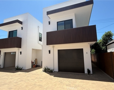 4121 Lafayette Place - Photo Thumbnail 16
