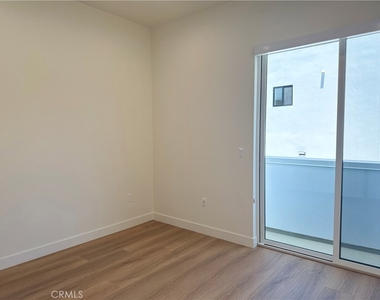 4121 Lafayette Place - Photo Thumbnail 8