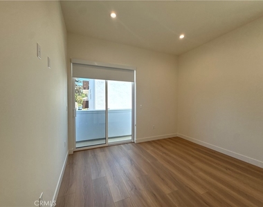 4121 Lafayette Place - Photo Thumbnail 9