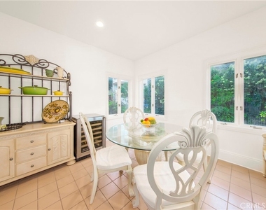 3546 Dixie Canyon - Photo Thumbnail 5