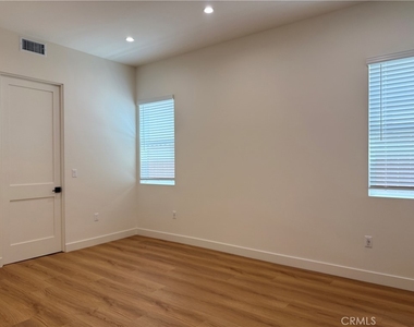 4121 Lafayette Place - Photo Thumbnail 4
