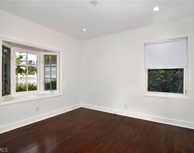 5352 Geyser Avenue - Photo Thumbnail 11