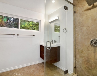 5352 Geyser Avenue - Photo Thumbnail 14